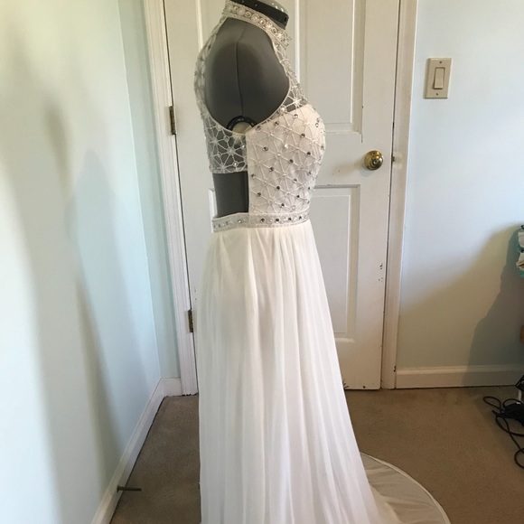 Sherri Hill White Prom Dress - Picture 2 of 3